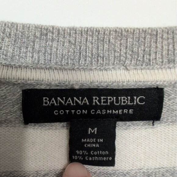 Banana Republic Stripe Sweater Womens Size Medium Gray Cotton Cashmere Pullover - Picture 4 of 9